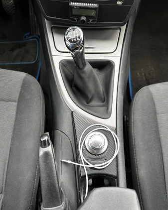 BMW Seria 1 cena 13000 przebieg: 315000, rok produkcji 2004 z Kielce małe 277